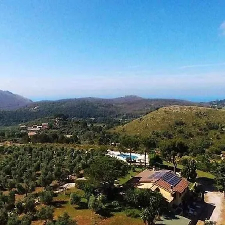 Hébergement de vacances Saha Splendida Dimora Immersa Tra Gli Ulivi